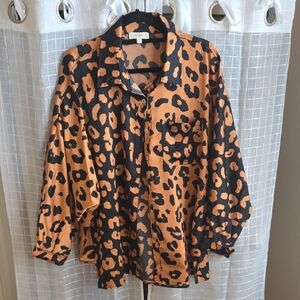 Umgee Black and Tan Animal Print Blouse